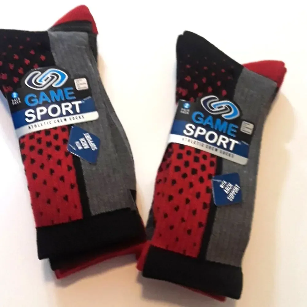 Bundle 4 pair NWT Athletic Socks Game Sport Black & Red Socks sz 3-9